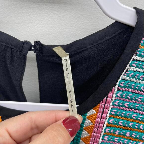 Nine 1 Eight Multicolor Embroidered Black Flowly Sleeveless Blouse‎ Style 12002M - Picture 5 of 7